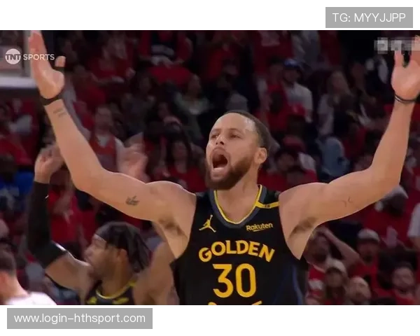 库里连续出手三分命中，勇士彻底掌控全场